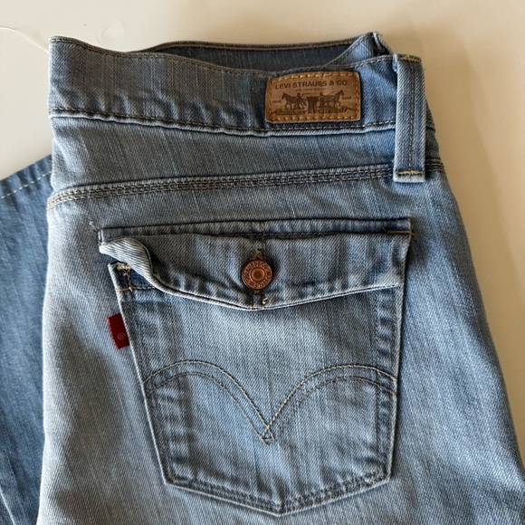 Levi’s 544 Ultimate Lift Flare light wash Mid Rise Stretch Jeans Women’s size 10 - Picture 5 of 13